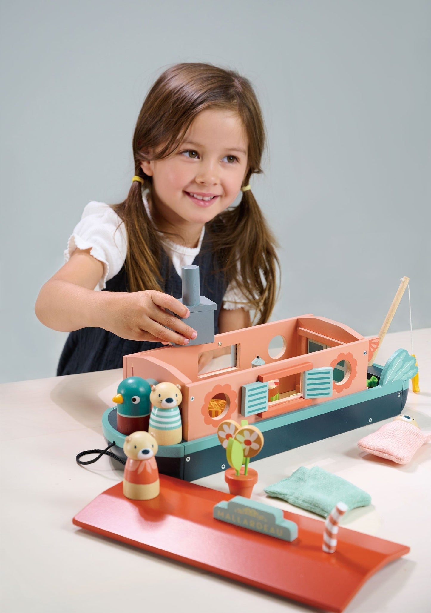 Wooden Canal Boat Toy - Otter Family - Removable Roof